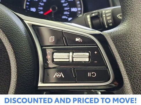 Used 2023 Kia Forte LXS image 25
