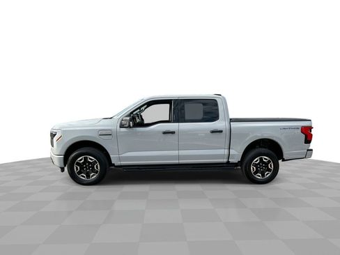 Used 2023 Ford F150 Lightning XLT image 5