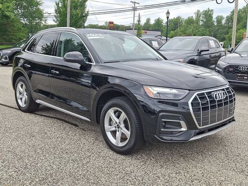 Certified 2023 Audi Q5 2.0T Premium w/ Convenience Package AWD/4WD image 3