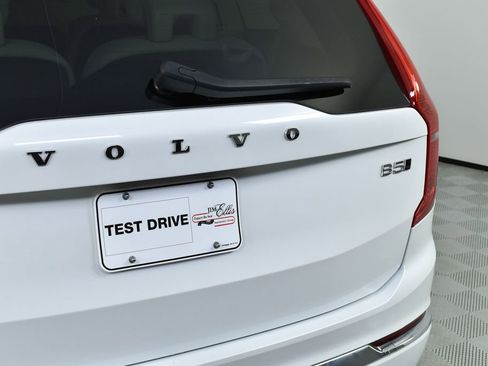 Certified 2024 Volvo XC90 B5 Core w/ Climate Package image 38