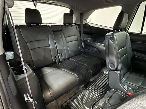 Certified 2020 Honda Pilot Elite image 36