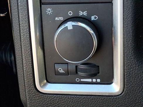 Used 2023 RAM 1500 Classic SLT w/ Trailer & Traction Group image 34