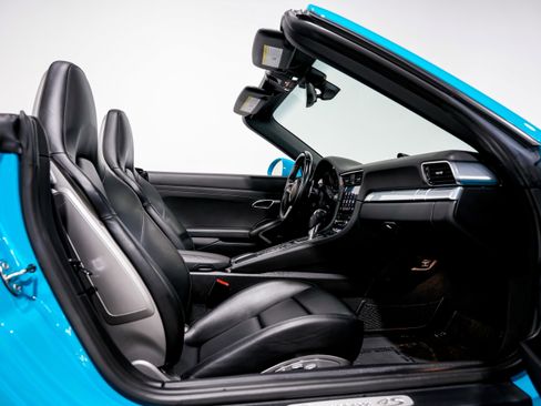 Used 2018 Porsche 911 Carrera 4S image 29