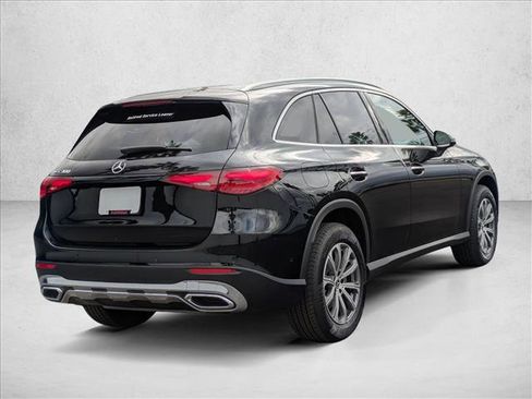 Certified 2025 Mercedes-Benz GLC 300 image 8