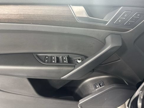 Used 2023 Audi Q5 2.0T Premium w/ Convenience Package AWD/4WD image 20