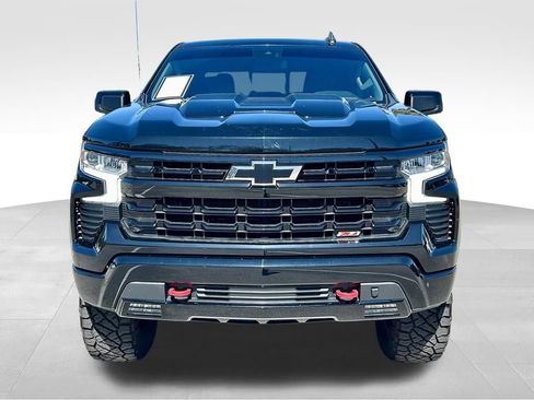 Used 2022 Chevrolet Silverado 1500 LT Trail Boss w/ Convenience Package II image 2