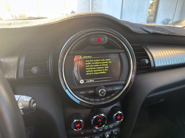 Used 2017 MINI Cooper S FWD image 23