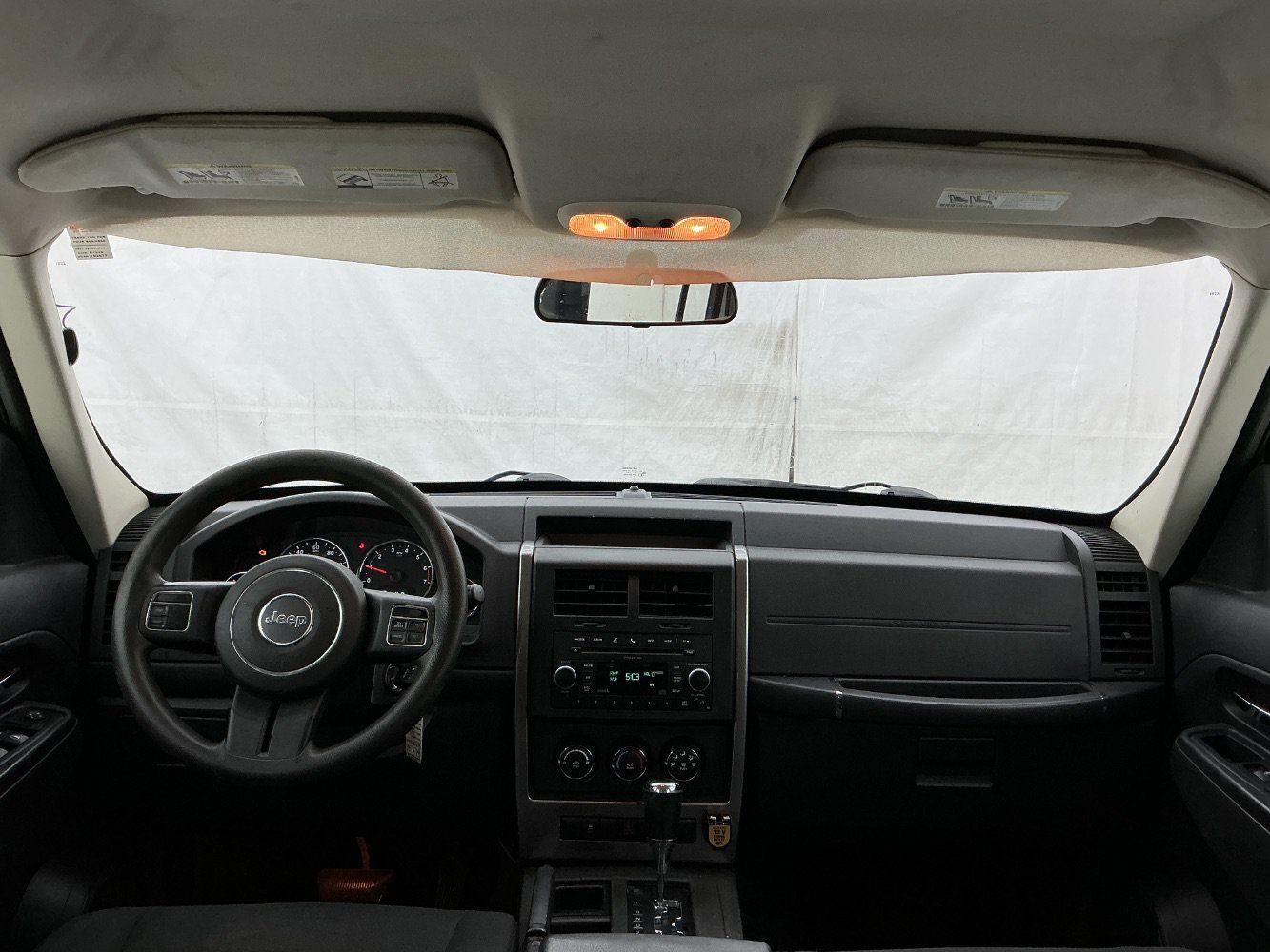Used 2011 Jeep Liberty Sport RWD image 17