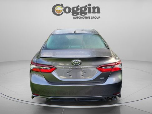 Used 2023 Toyota Camry SE FWD image 4