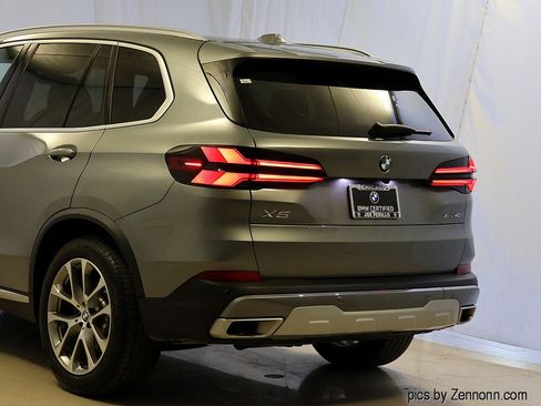 Certified 2024 BMW X5 xDrive40i w/ Premium Package image 8