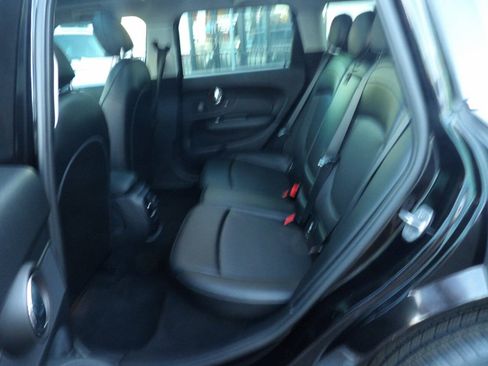 Used 2017 MINI Cooper Clubman ALL4 AWD/4WD image 11