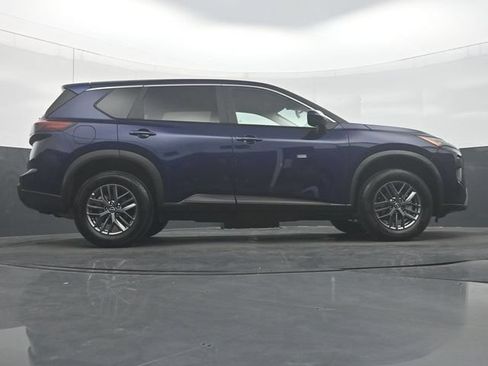 Used 2026 Nissan Rogue SV FWD image 33