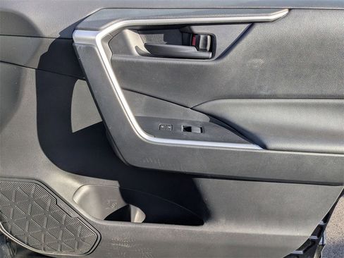 Used 2024 Toyota RAV4 LE image 31