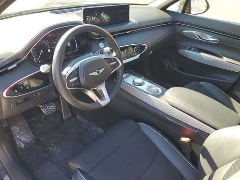 Used 2025 Genesis GV70 2.5T w/ Sport Prestige Package image 29