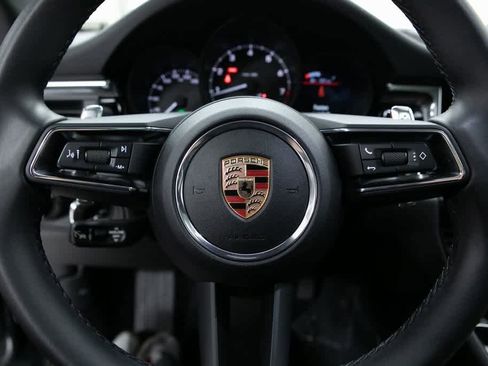 Used 2025 Porsche Macan image 14