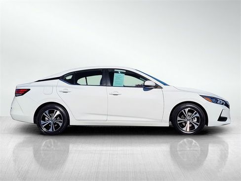 Used 2021 Nissan Sentra SV image 4
