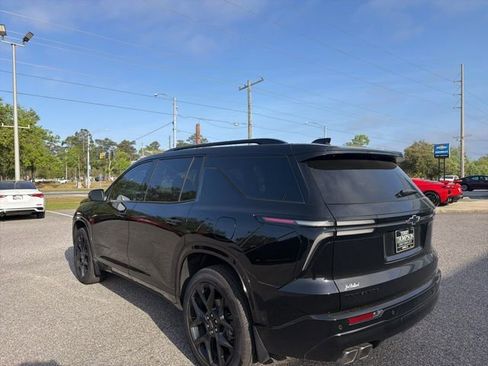 Used 2026 Chevrolet Traverse RS w/ LPO, Floor Liner Package image 7