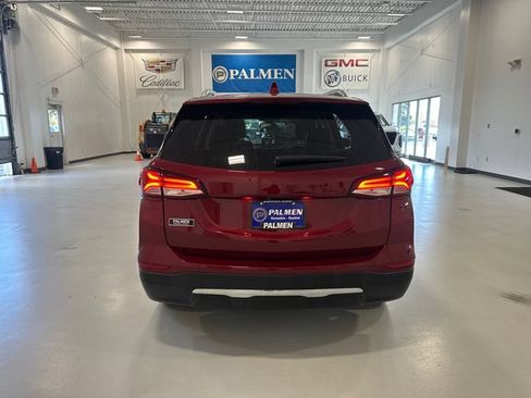 Used 2022 Chevrolet Equinox Premier FWD image 6