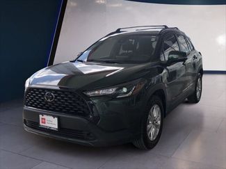 Certified 2022 Toyota Corolla Cross LE image 1