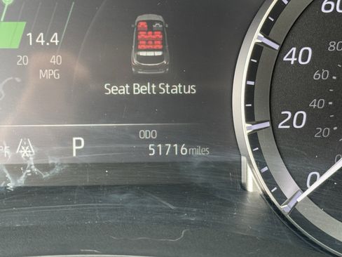 Used 2023 Toyota Highlander L image 19