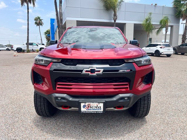 Used 2024 Chevrolet Colorado ZR2 w/ ZR2 Convenience Package III AWD/4WD image 2