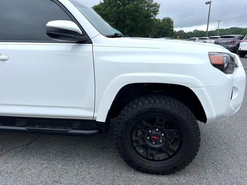 Used 2021 Toyota 4Runner SR5 image 37