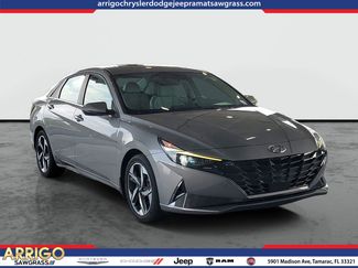 Used 2022 Hyundai Elantra Limited FWD video 1