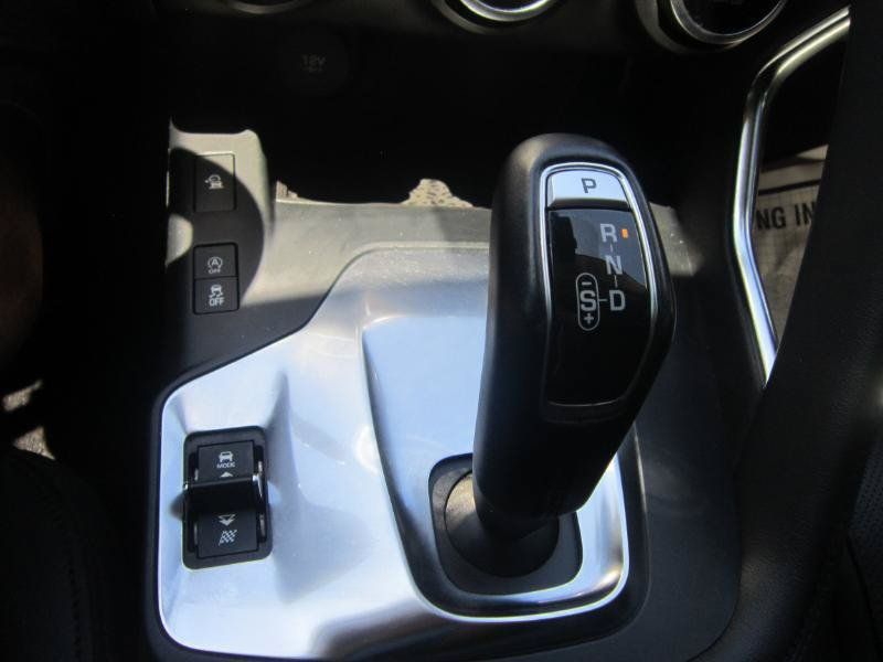 Used 2020 Jaguar E-PACE AWD/4WD image 19
