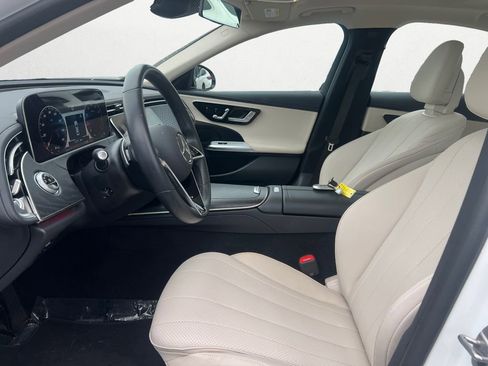 Used 2025 Mercedes-Benz E 350 E 350 image 10