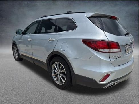 Used 2019 Hyundai Santa Fe XL SE FWD image 6