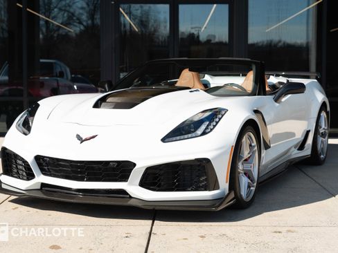 Used 2019 Chevrolet Corvette ZR1 image 9