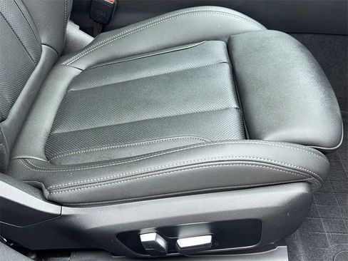 Used 2023 BMW i4 eDrive35 image 42