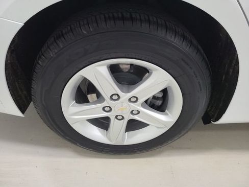 Used 2022 Chevrolet Malibu LS FWD image 33