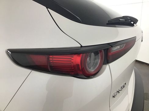 Used 2021 MAZDA CX-30 FWD 2.5 S w/ Premium Package image 17