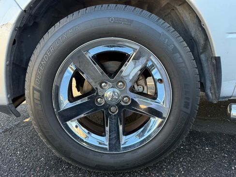 Used 2018 RAM 1500 Express image 6