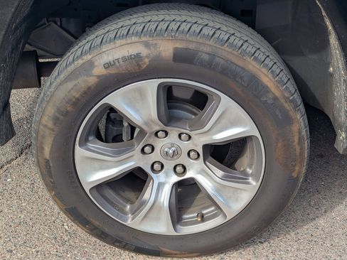 Used 2019 RAM 1500 Laramie image 5