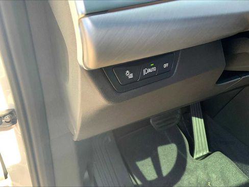 New 2026 BMW X2 xDrive28i w/ Technology Package image 17