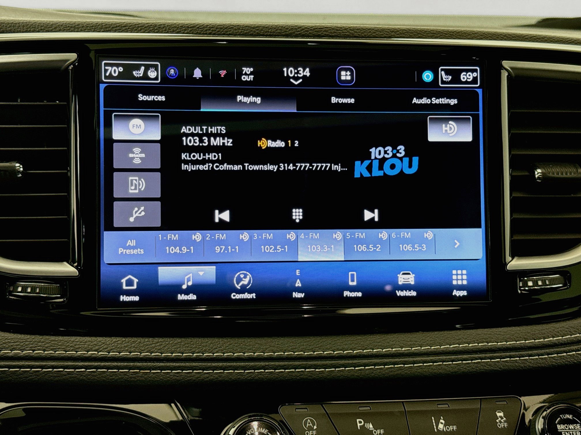 Used 2026 Chrysler Pacifica Limited w/ S Appearance Package FWD image 15