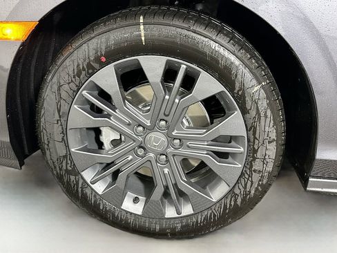 New 2026 Honda Odyssey Touring image 34