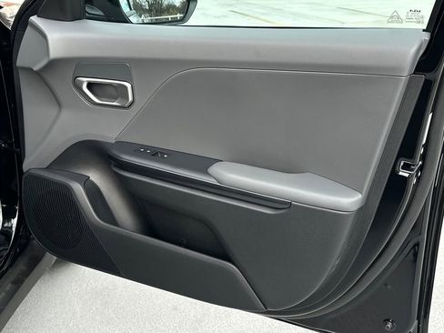 New 2025 Kia K4 LXS image 12