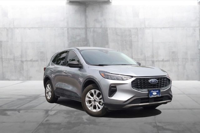 Certified 2024 Ford Escape Active FWD image 2