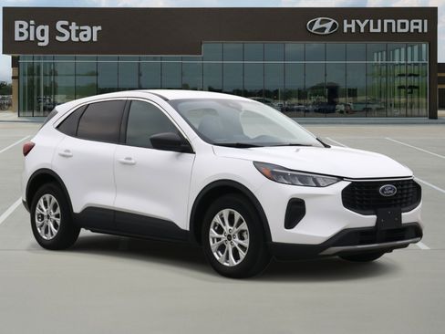 Used 2023 Ford Escape Active image 6