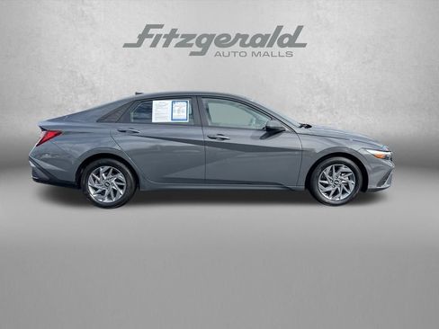 Used 2024 Hyundai Elantra SEL image 8