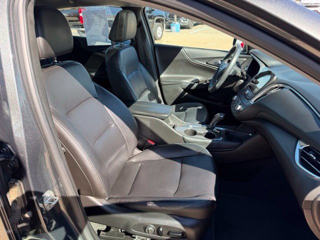 Certified 2017 Chevrolet Malibu LT w/ Leather Package FWD image 16