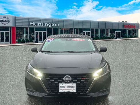 Certified 2025 Nissan Altima 2.5 SR FWD image 2