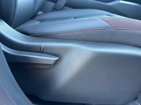 Used 2026 Chevrolet Equinox RS w/ LPO, Floor Liner Package FWD image 21