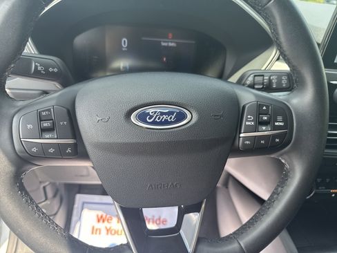 Used 2023 Ford Escape Active image 17