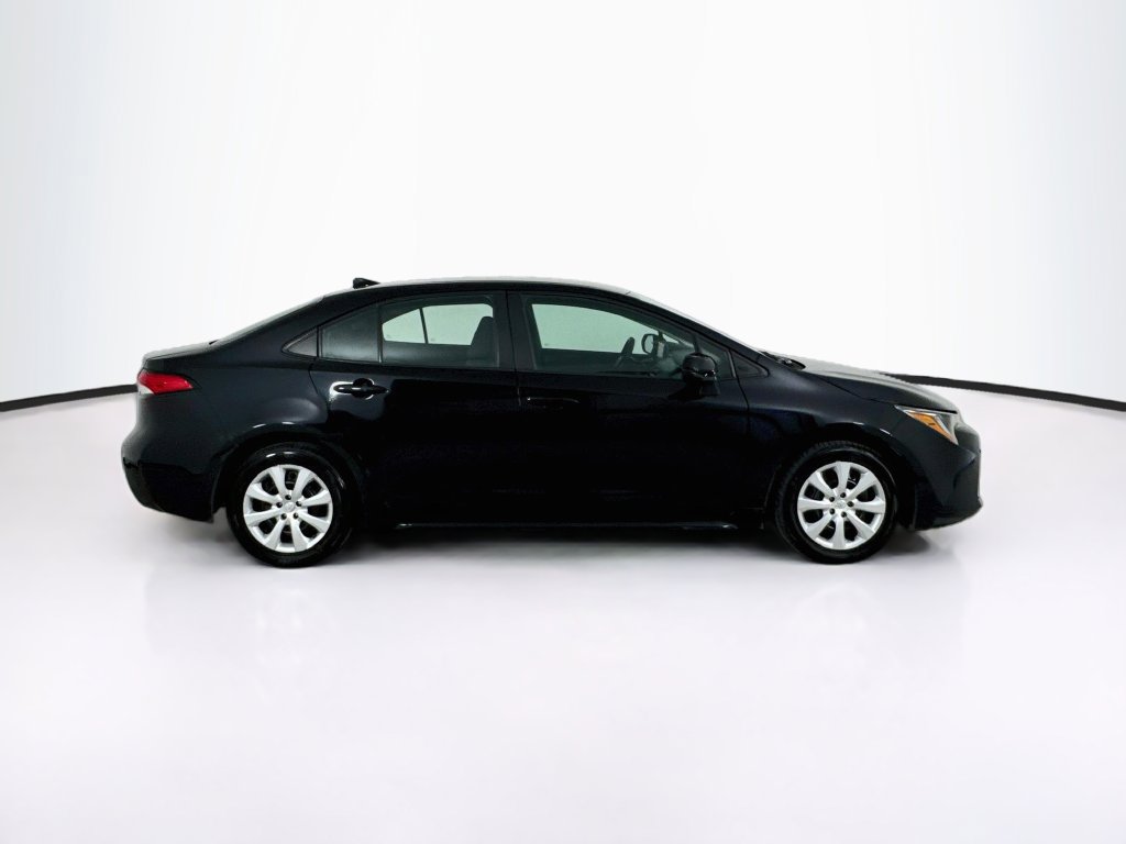 Used 2024 Toyota Corolla LE FWD image 8