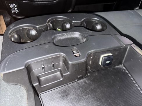 Used 2021 RAM 3500 Big Horn image 16