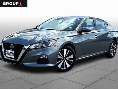 Certified 2022 Nissan Altima 2.5 SV